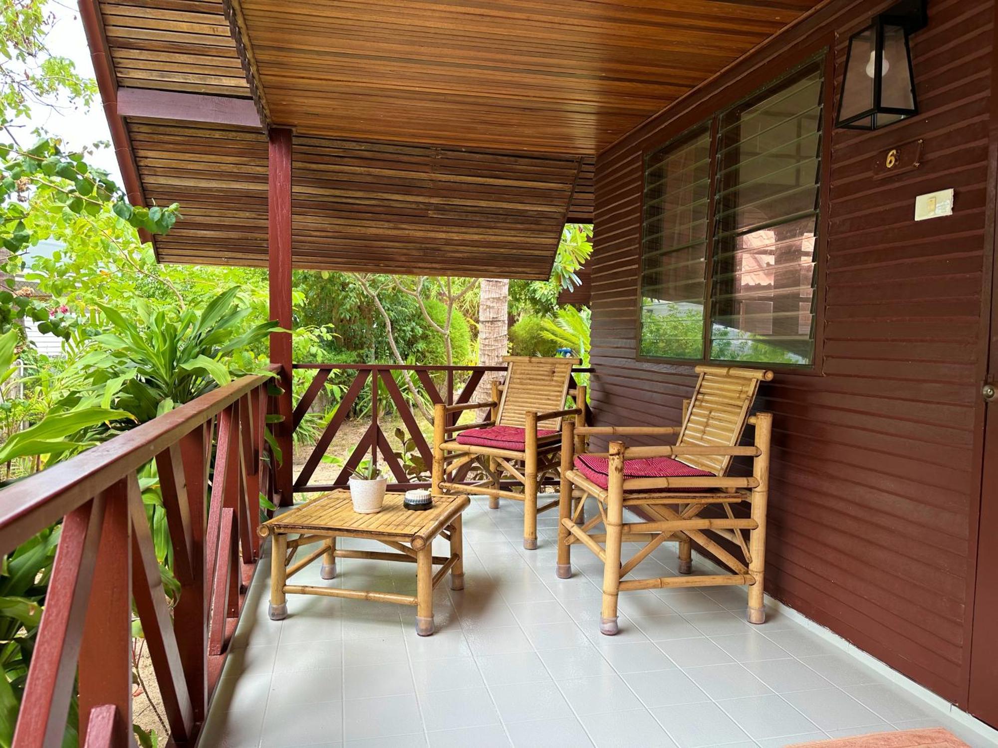 Bangrak Pier Bungalow Luaran gambar