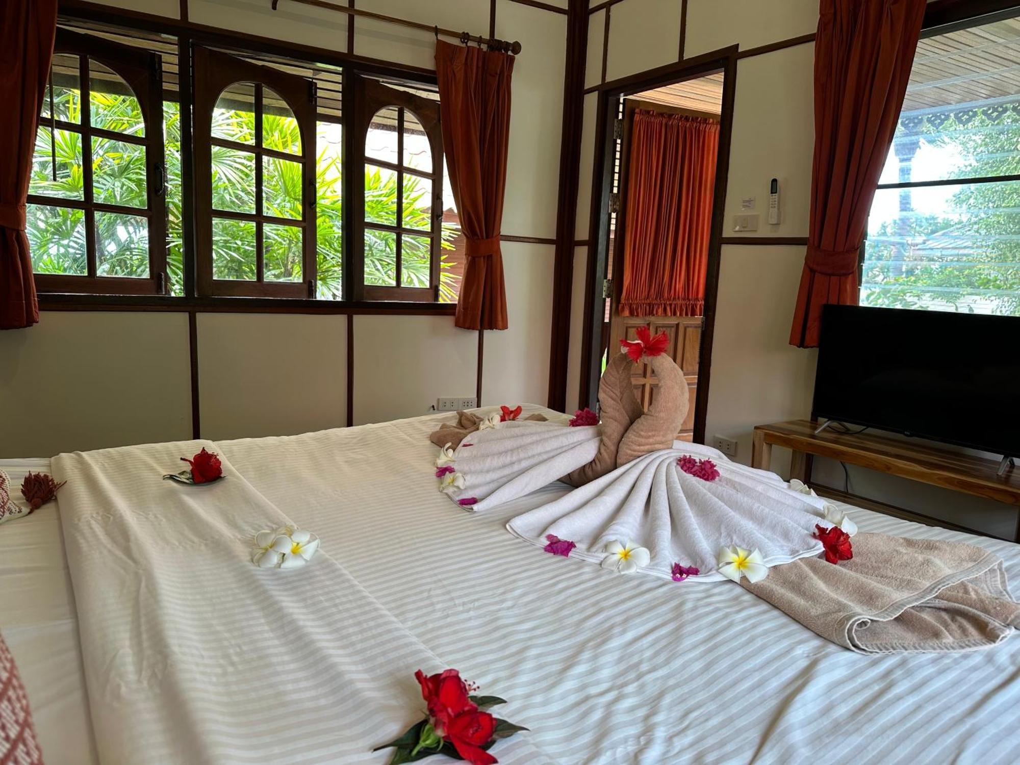 Bangrak Pier Bungalow Luaran gambar