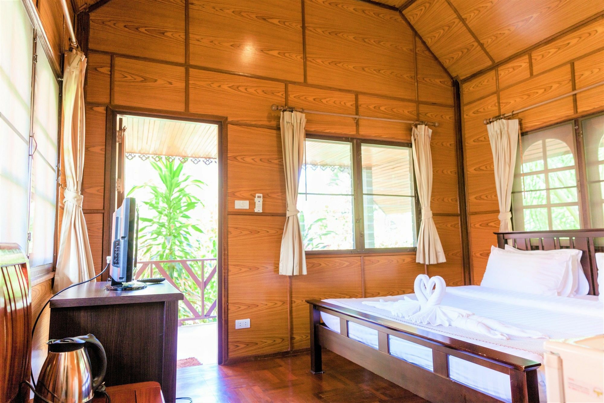 Bangrak Pier Bungalow Luaran gambar