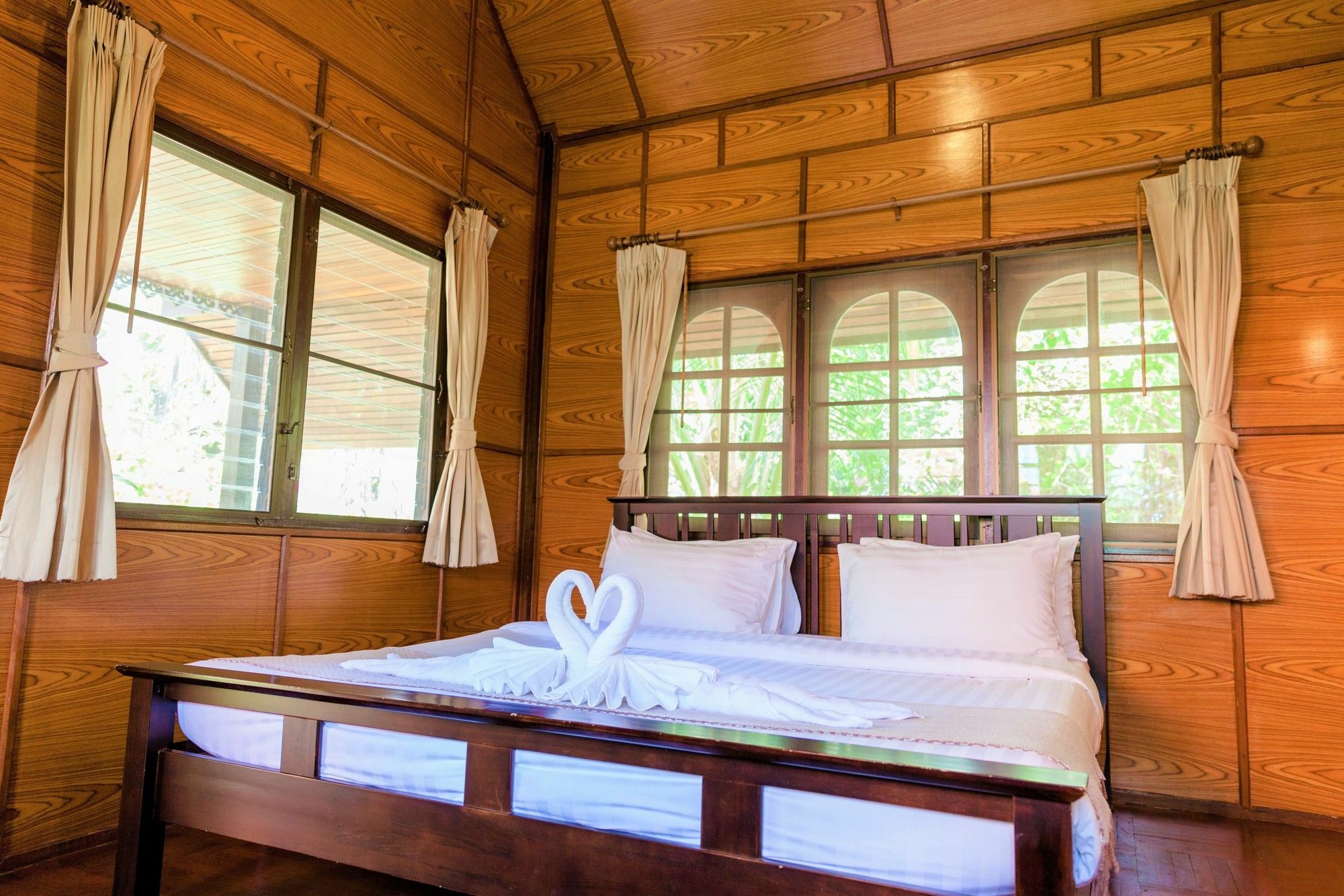 Bangrak Pier Bungalow Luaran gambar